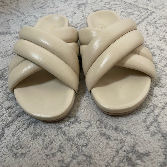 Seychelles cross and puffy sandals - Picture 3 of 4